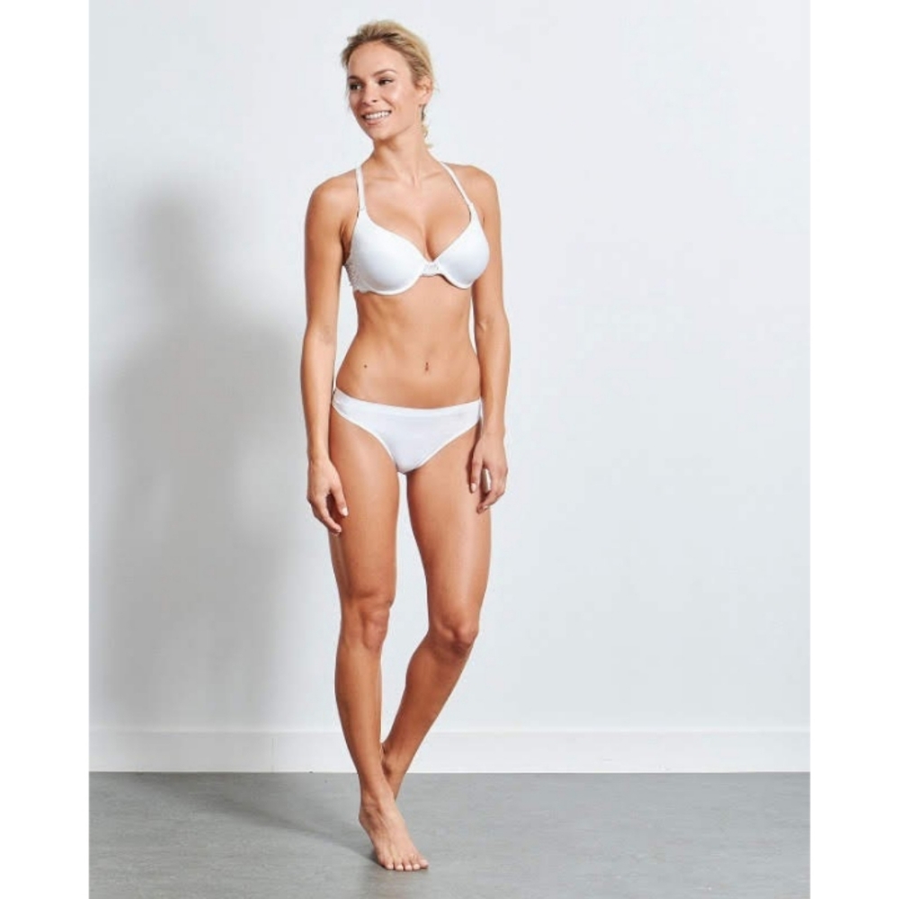 NWT Sofra Seamless No Show Thong Panty 2-Pack